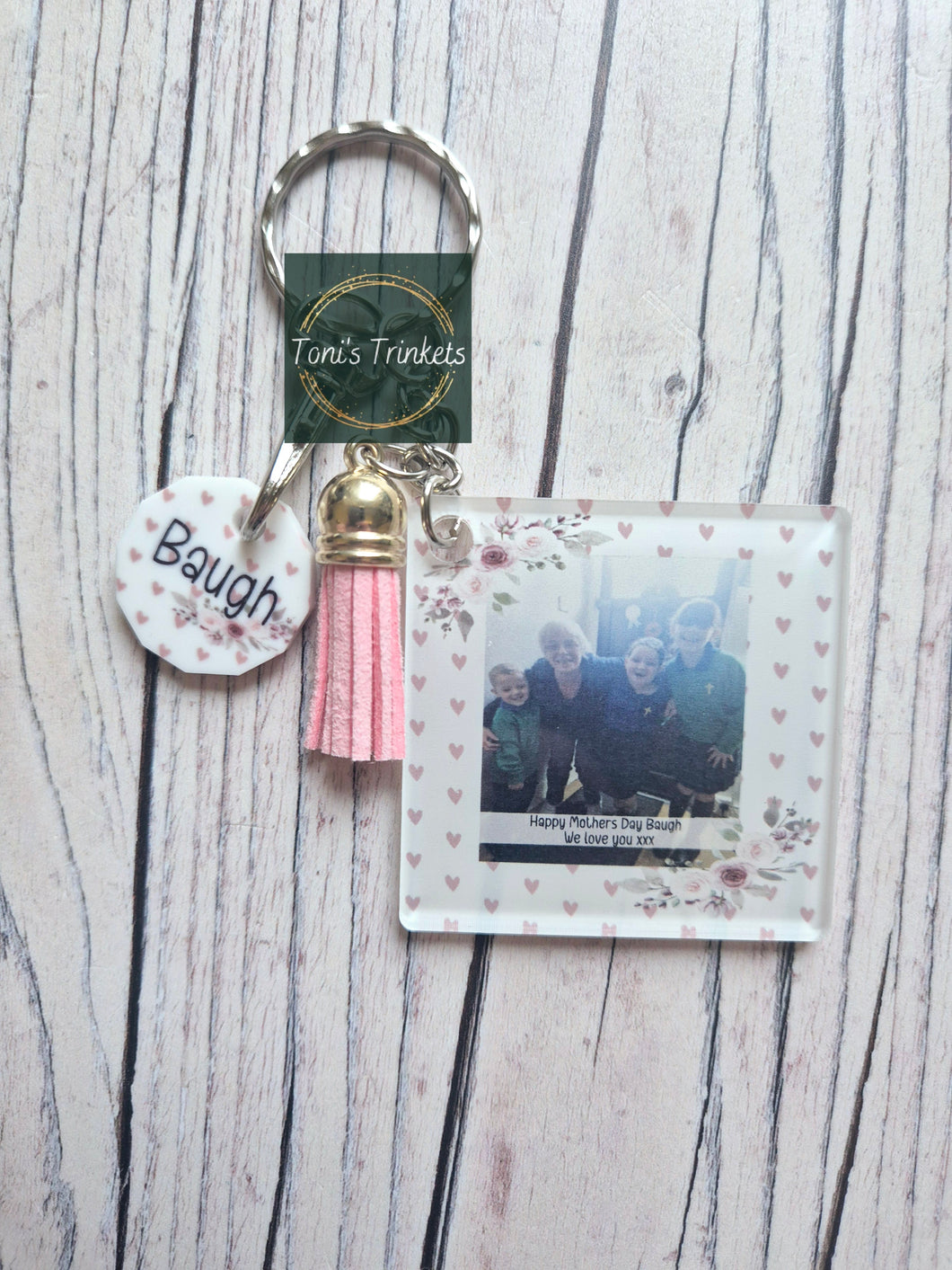 Floral keyring and trolley coin set